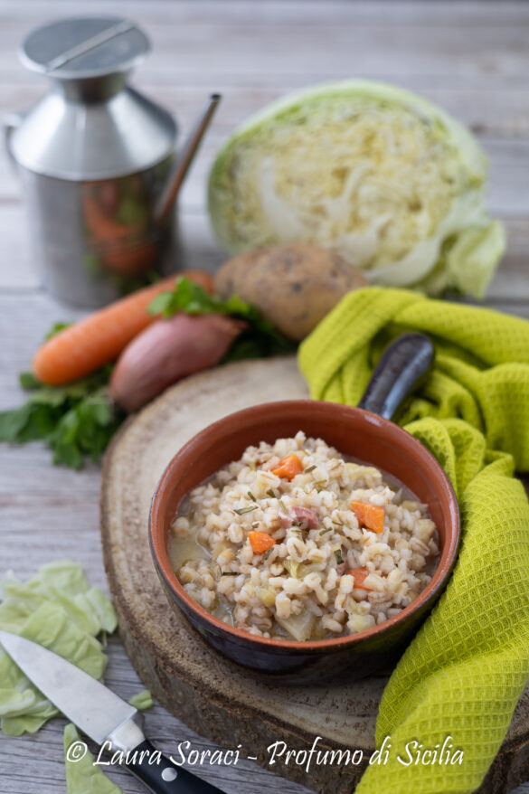 Scopri come preparare in casa una buona Minestra d'Orzo Trentina